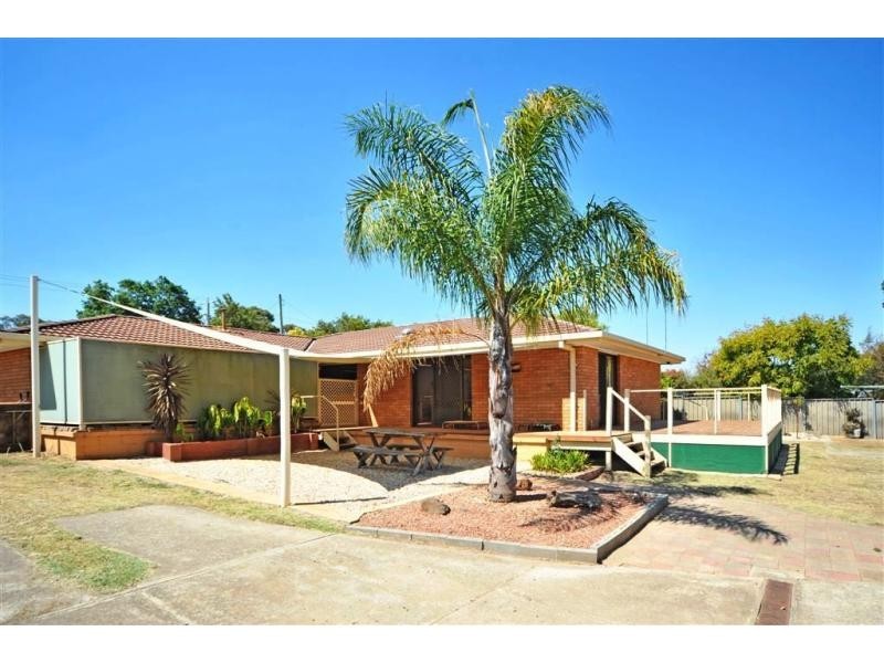 143 Sailors Gully Road, Eaglehawk VIC 3556