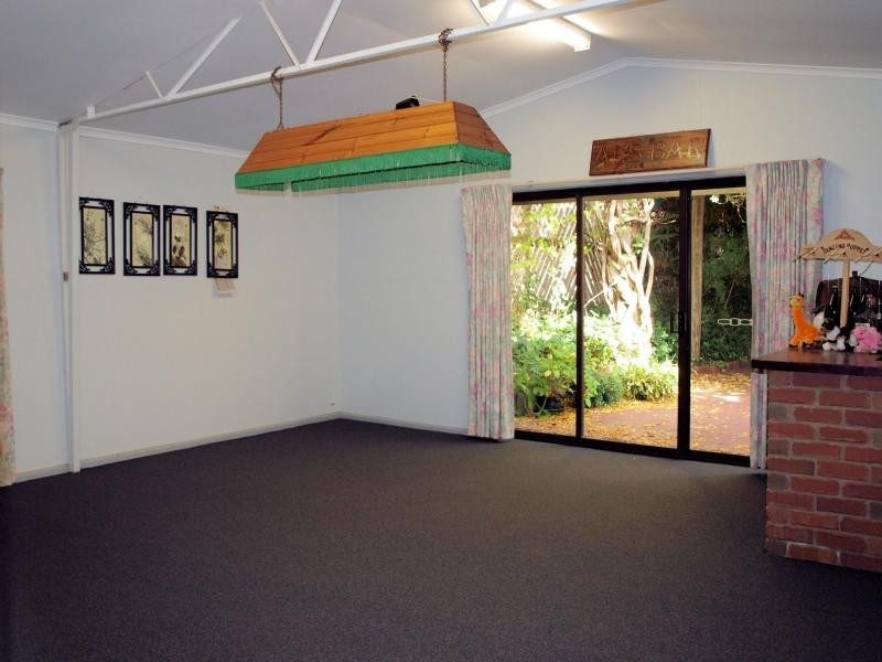 2 Thomas Street, Heathcote VIC 3523