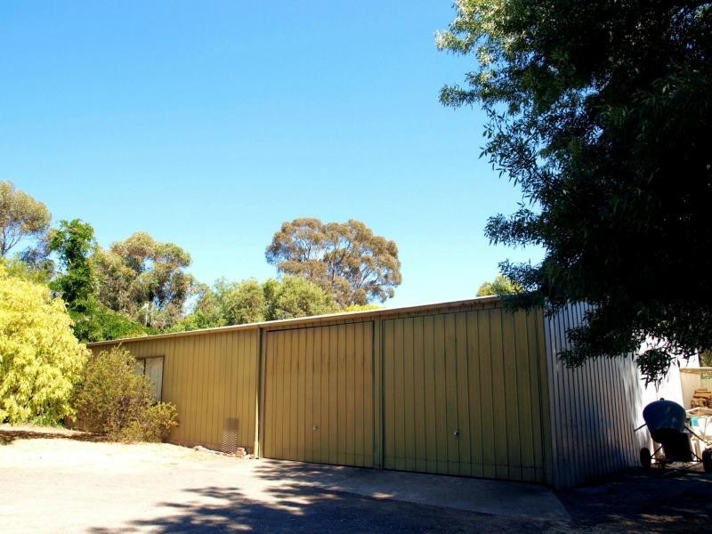 2 Thomas Street, Heathcote VIC 3523