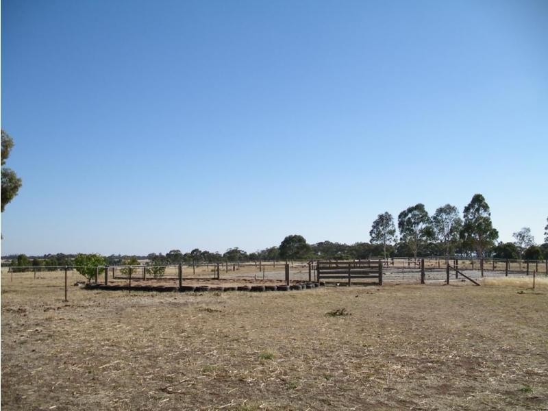 29 McQualters Road, Raywood VIC 3570