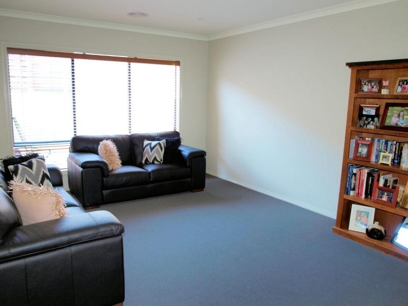 106 Amara Way, Kangaroo Flat VIC 3555