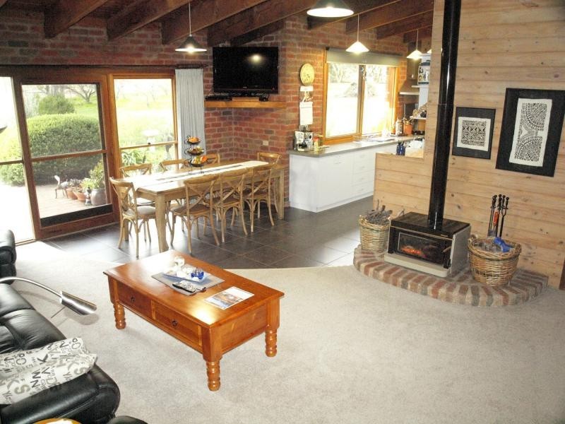 84 Beilharz Road, Ravenswood VIC 3453