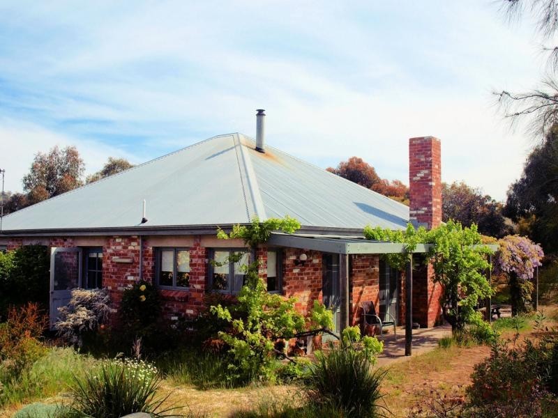 77 Dobles Lane, Ravenswood VIC 3453