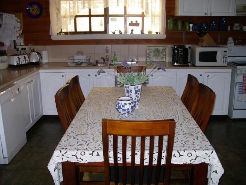 23 Calder Highway, Wedderburn VIC 3518