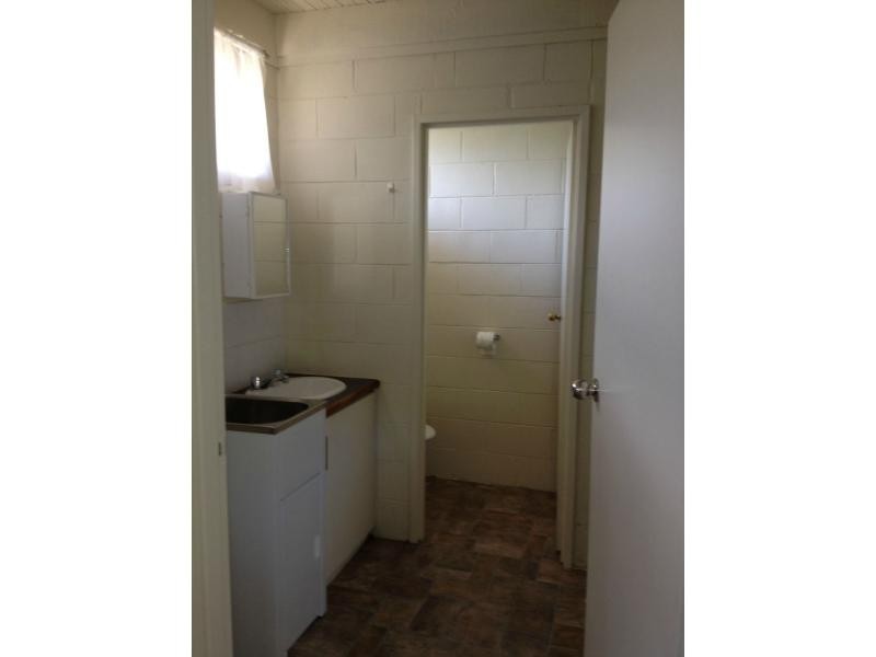 1/64 Specimen Hill Road, Golden Square VIC 3555