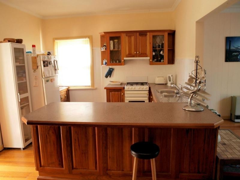 24 Archer Street, Kangaroo Flat VIC 3555