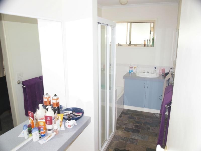 20 Wade Lane, Golden Square VIC 3555