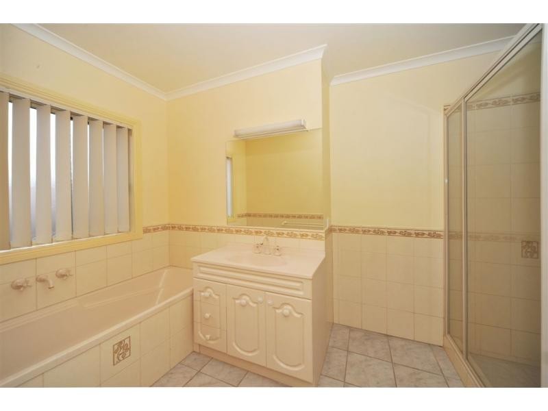 1/15 Claire Court, Kennington VIC 3550