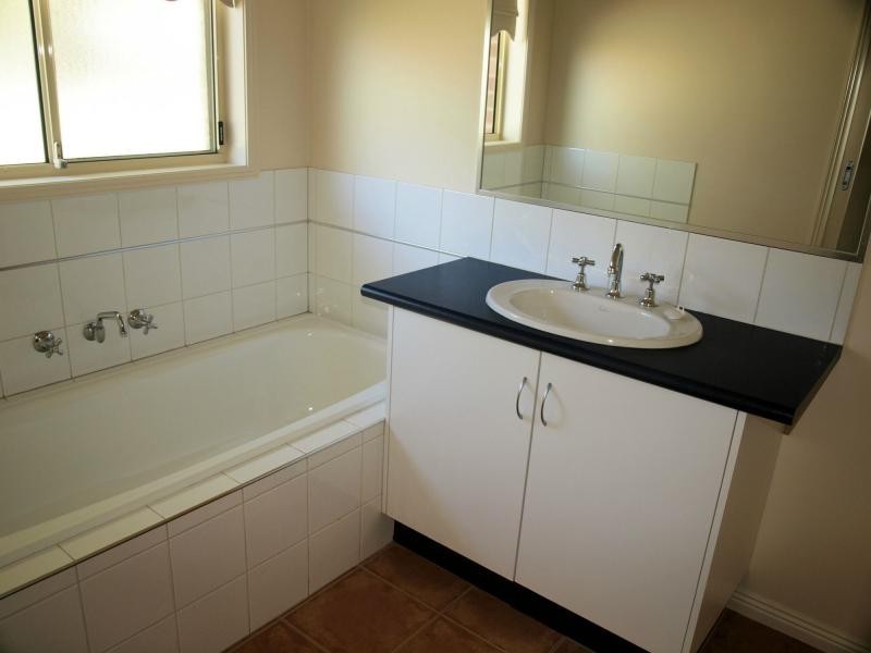 Unit 8/14 Butts Road, Eaglehawk VIC 3556