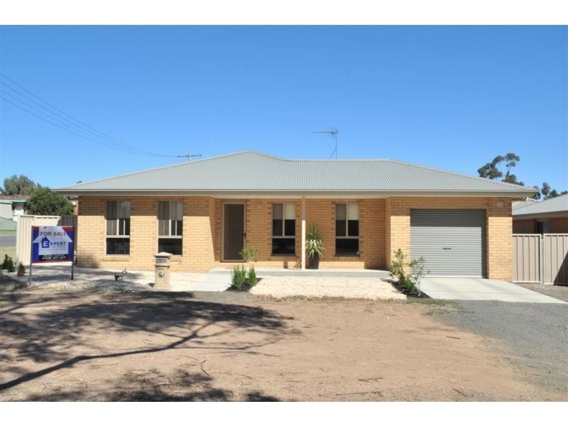 15 Pearce Street, California Gully VIC 3556