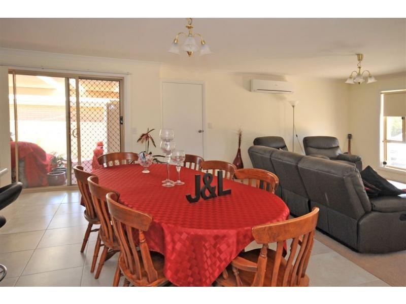 15 Pearce Street, California Gully VIC 3556