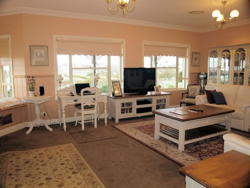 61 Sunrise Crescent, Lockwood South VIC 3551