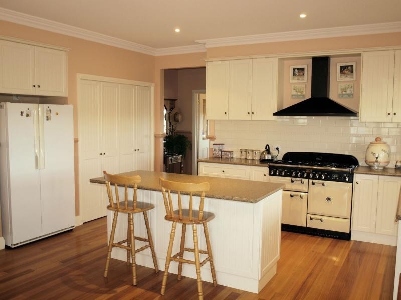 61 Sunrise Crescent, Lockwood South VIC 3551