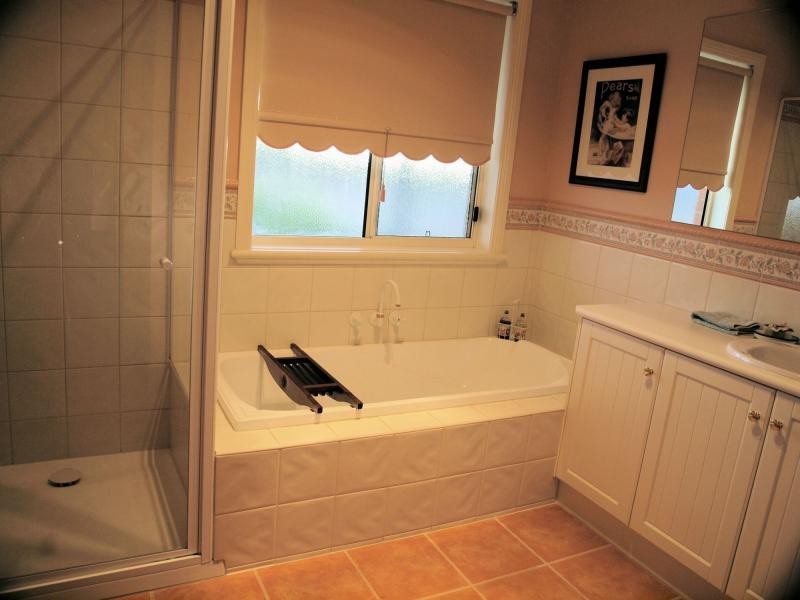 61 Sunrise Crescent, Lockwood South VIC 3551