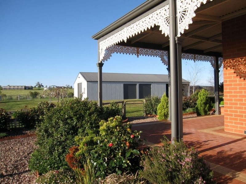 61 Sunrise Crescent, Lockwood South VIC 3551