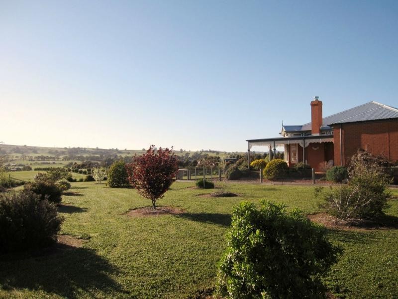 61 Sunrise Crescent, Lockwood South VIC 3551