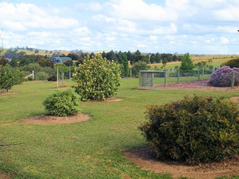 61 Sunrise Crescent, Lockwood South VIC 3551