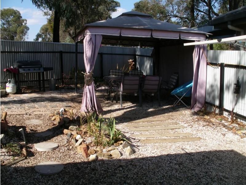33 Franklin Street, Sailors Gully VIC 3556