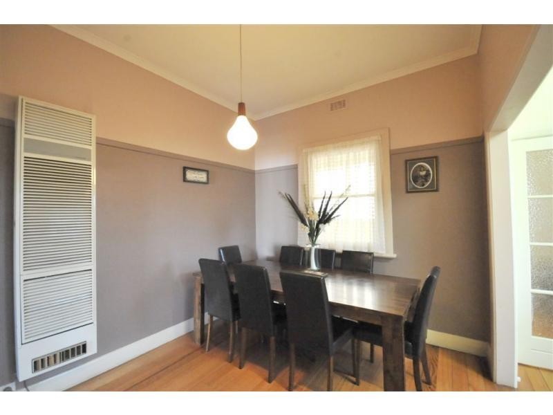 332 Eaglehawk Road, California Gully VIC 3556