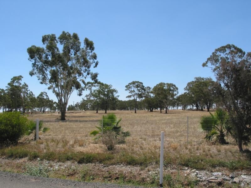 Corner Of Three Chain Road And Main Street, Sebastian VIC 3556
