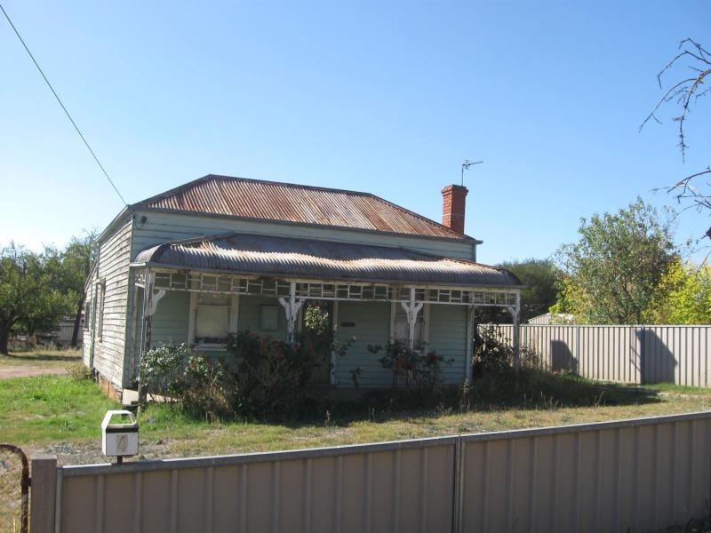 4 Kneebone Street, Eaglehawk VIC 3556
