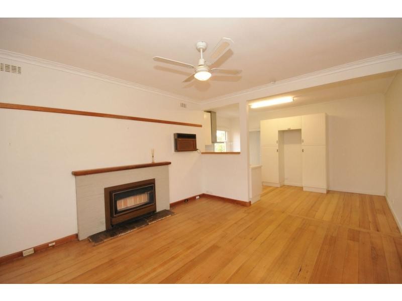 3 Bray Street, Long Gully VIC 3550