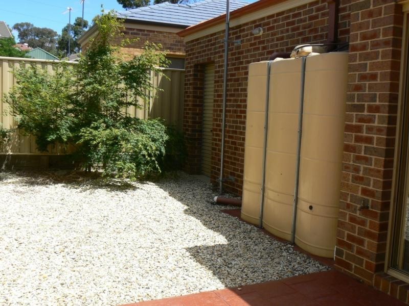 Unit 9 / 6 Friswell Avenue, Flora Hill VIC 3550