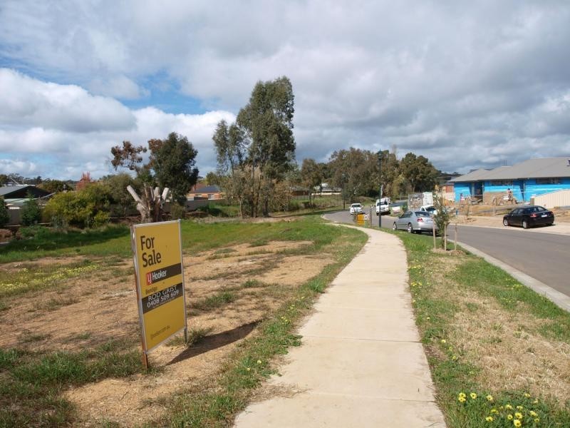 L4 Grantham Terrace, Kangaroo Flat VIC 3555
