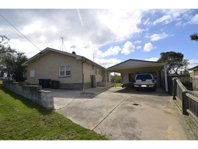 22 Finn Street, White Hills VIC 3550
