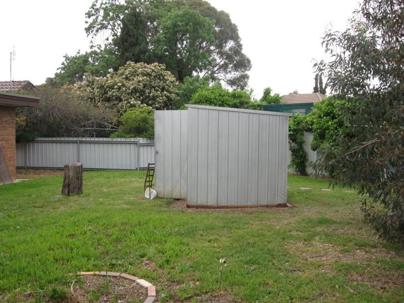 1 & 2/2 Hunter Avenue, California Gully VIC 3556