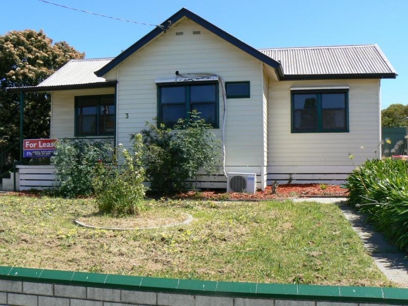 3 Simpsons Road, Eaglehawk VIC 3556