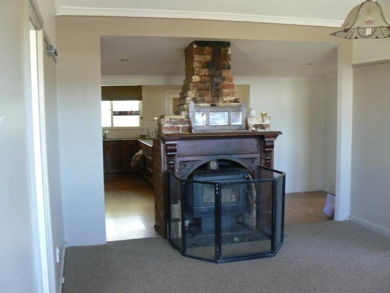 3 Simpsons Road, Eaglehawk VIC 3556