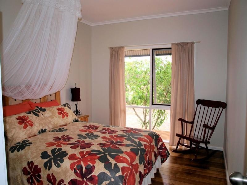 30 Hall Road, Heathcote VIC 3523