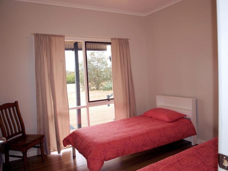 30 Hall Road, Heathcote VIC 3523