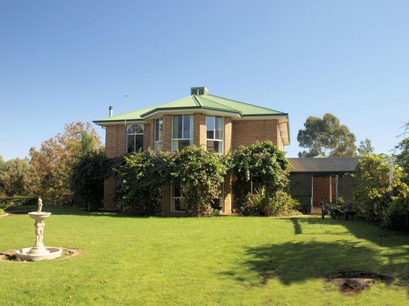 Ravenswood VIC 3453