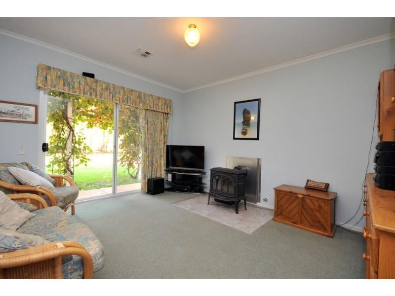 Ravenswood VIC 3453