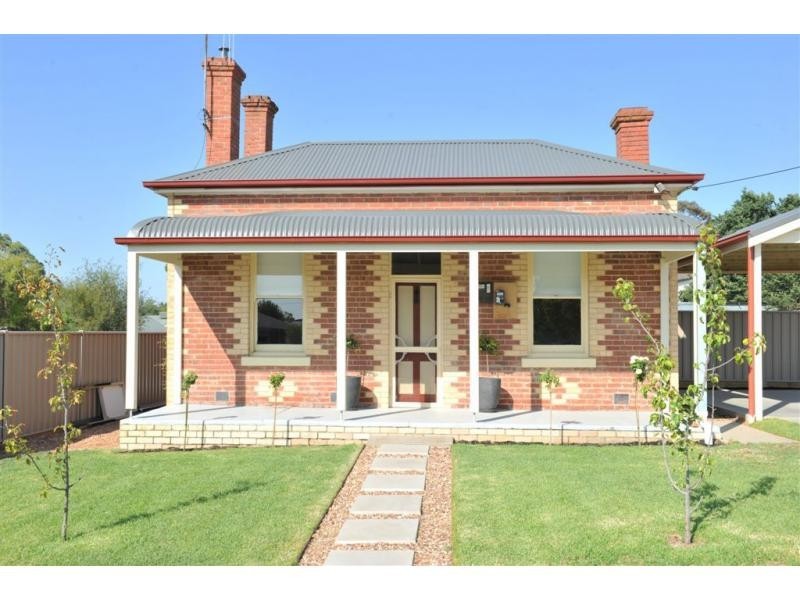 31 Booth Street, Golden Square VIC 3555