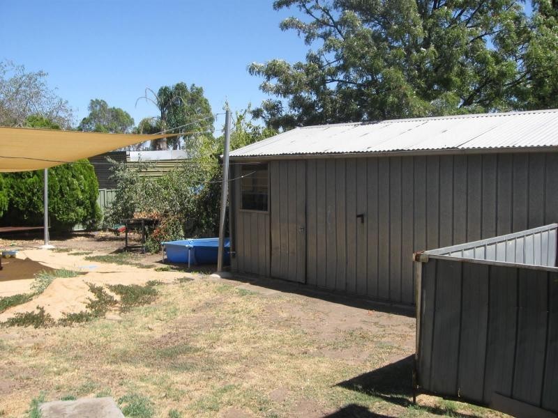 8 Barrell Street, Eaglehawk VIC 3556