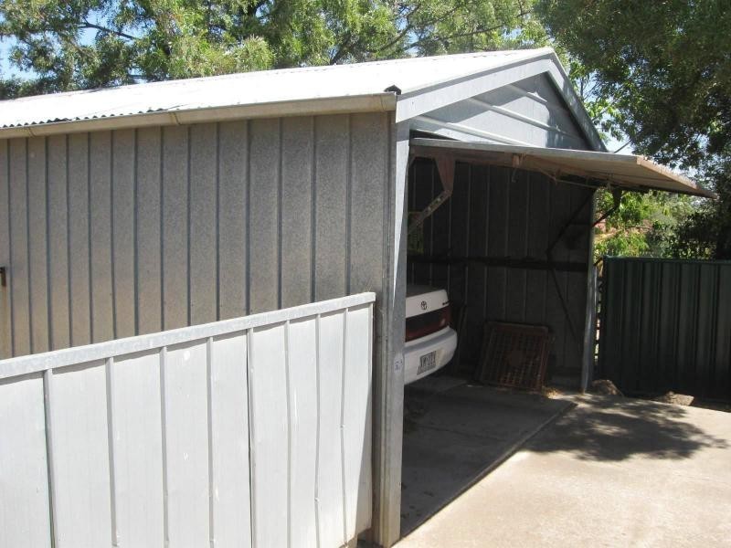 8 Barrell Street, Eaglehawk VIC 3556