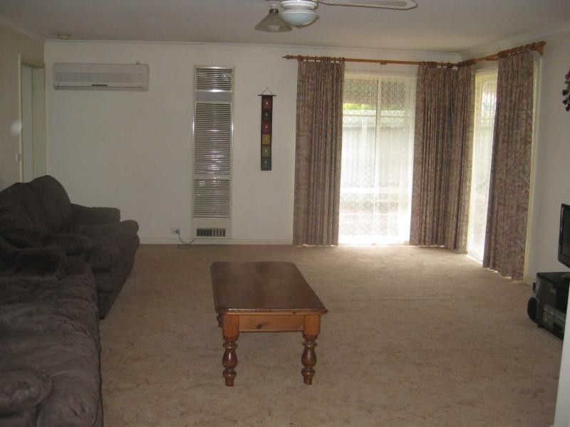 2 Henderson Street, Golden Square VIC 3555