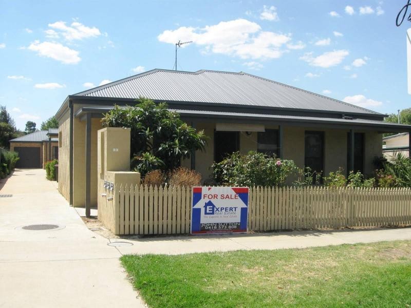 Unit 1 14 Peg Leg Road, Eaglehawk VIC 3556