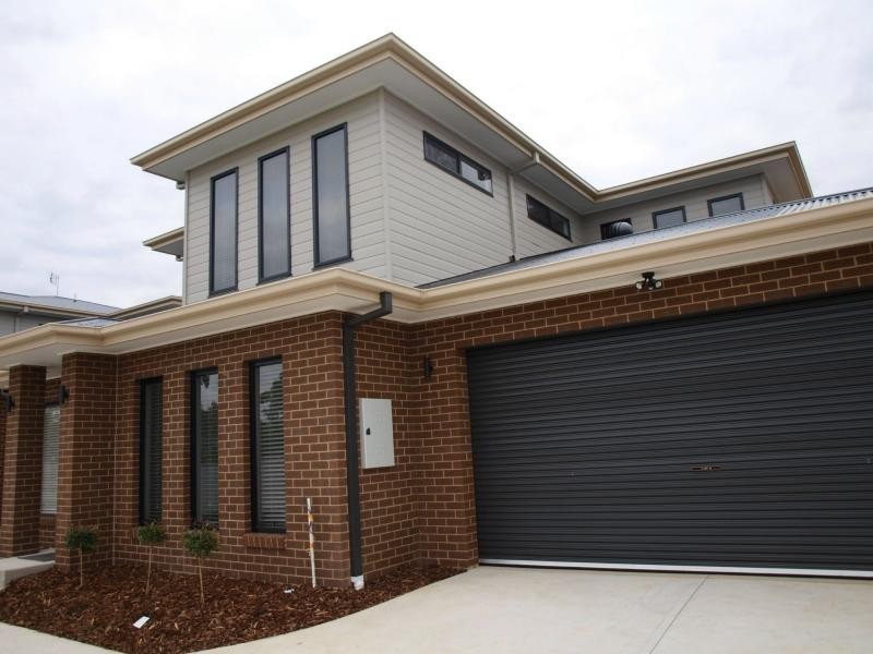 1 /31 Booth Street, Golden Square VIC 3555