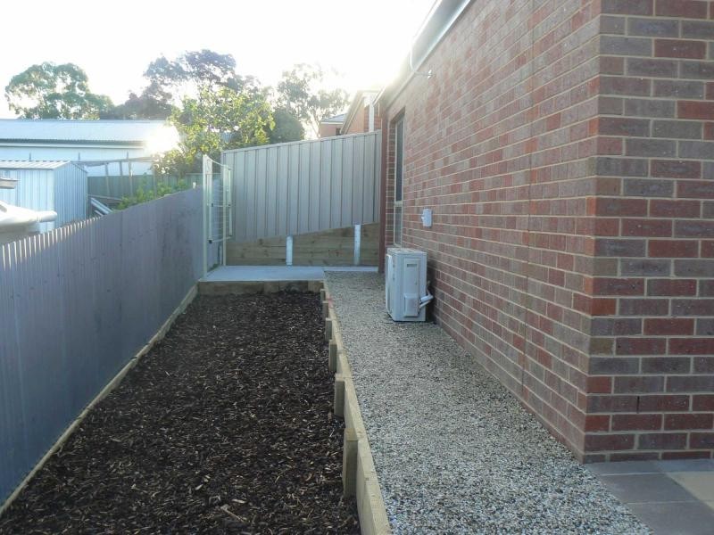 11 Rosewood Mews, Golden Square VIC 3555