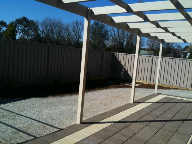 31 Sovereign Gardens, Kangaroo Flat VIC 3555