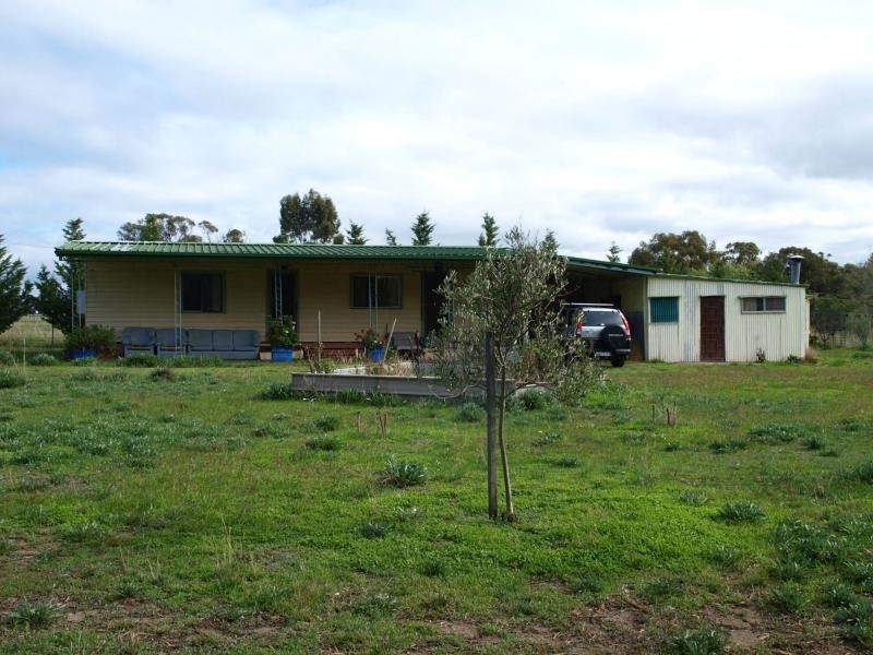 14 Bywater Street, Knowsley VIC 3523