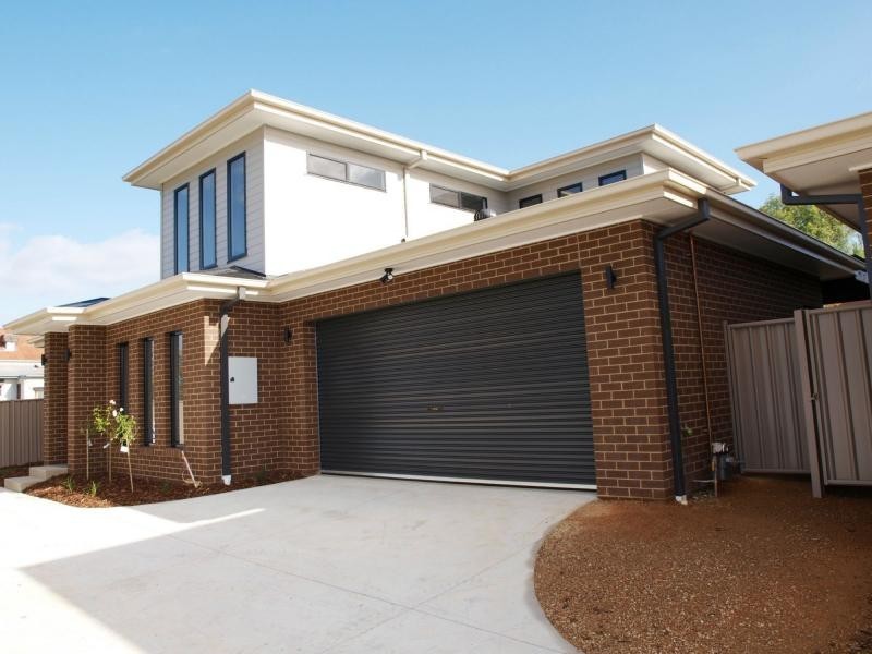 2 /31 Booth Street, Golden Square VIC 3555