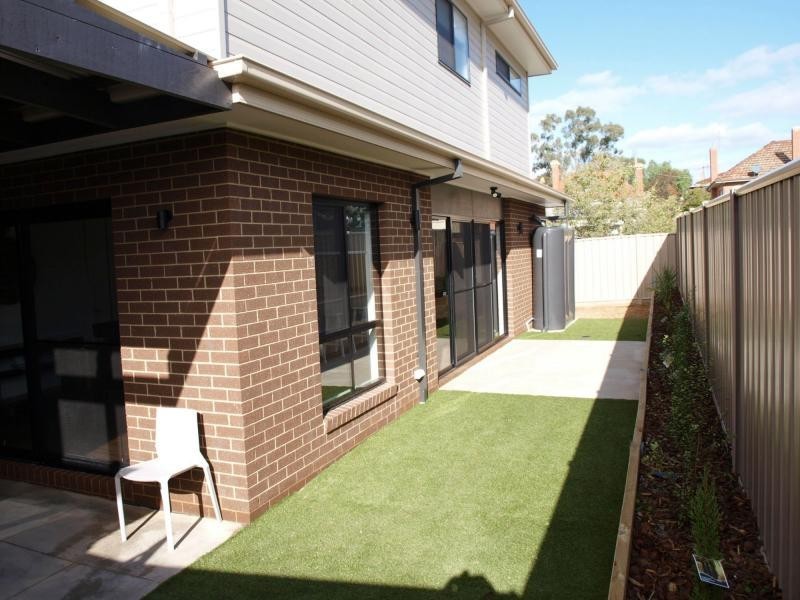 2 /31 Booth Street, Golden Square VIC 3555