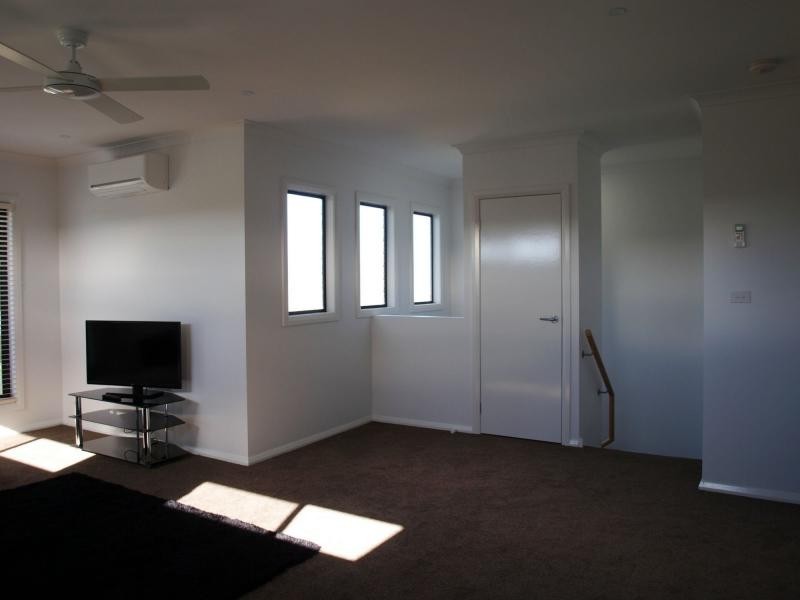 2 /31 Booth Street, Golden Square VIC 3555