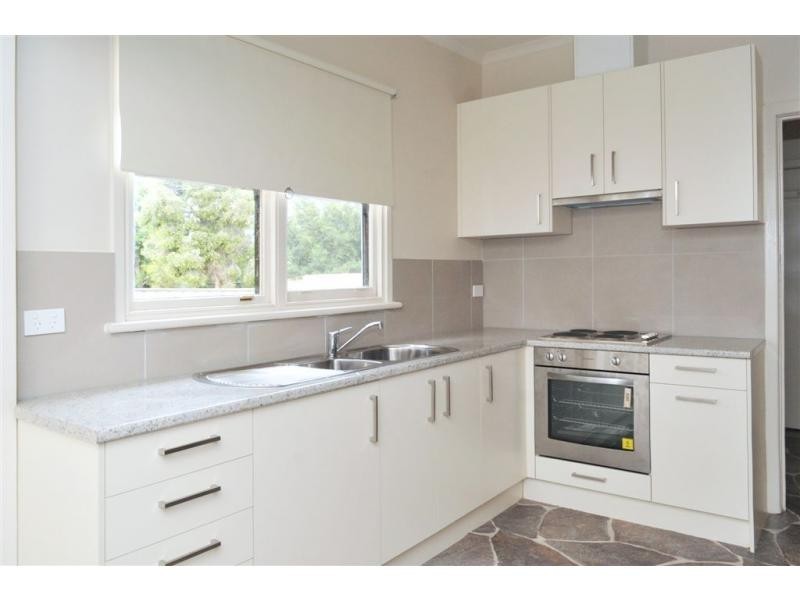 336 Station Street, Epsom VIC 3551