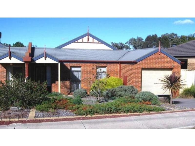 2/7 Allingham Street, Golden Square VIC 3555